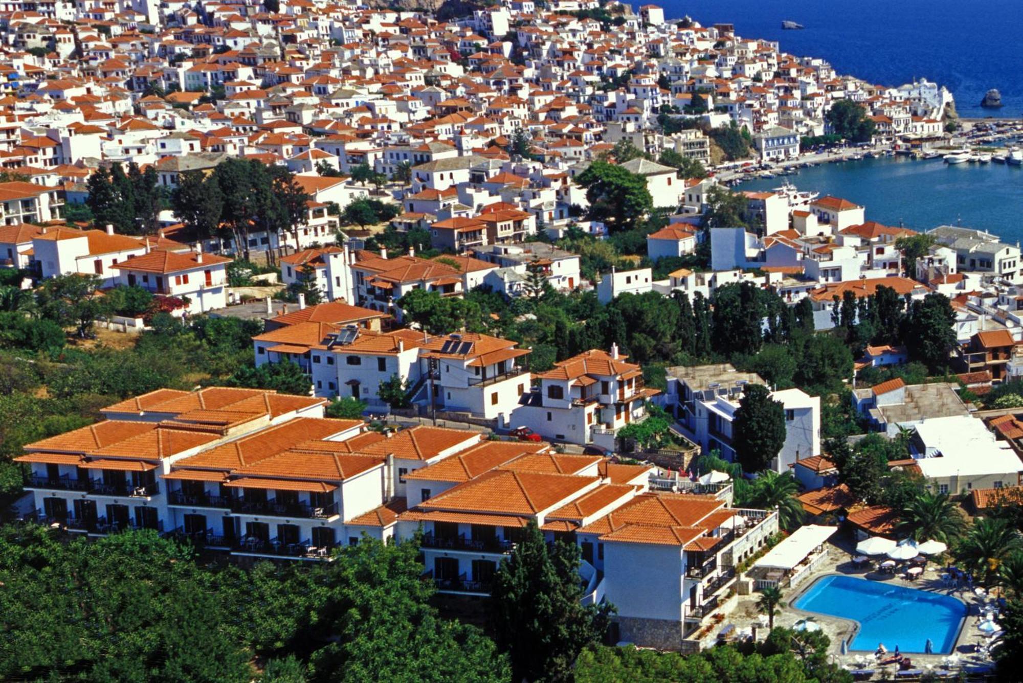 Dionyssos Hotel Skopelos Town Bagian luar foto